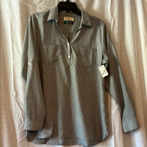 NWT Magellan women’s fish gear Gray Shirt